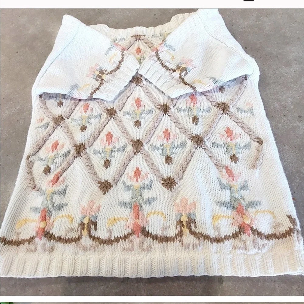 VINTAGE JENNIFER REED Hand Knitted -Embroidered-Floral Sweater -EUC-SZ S 🌸-😍 - Picture 6 of 16